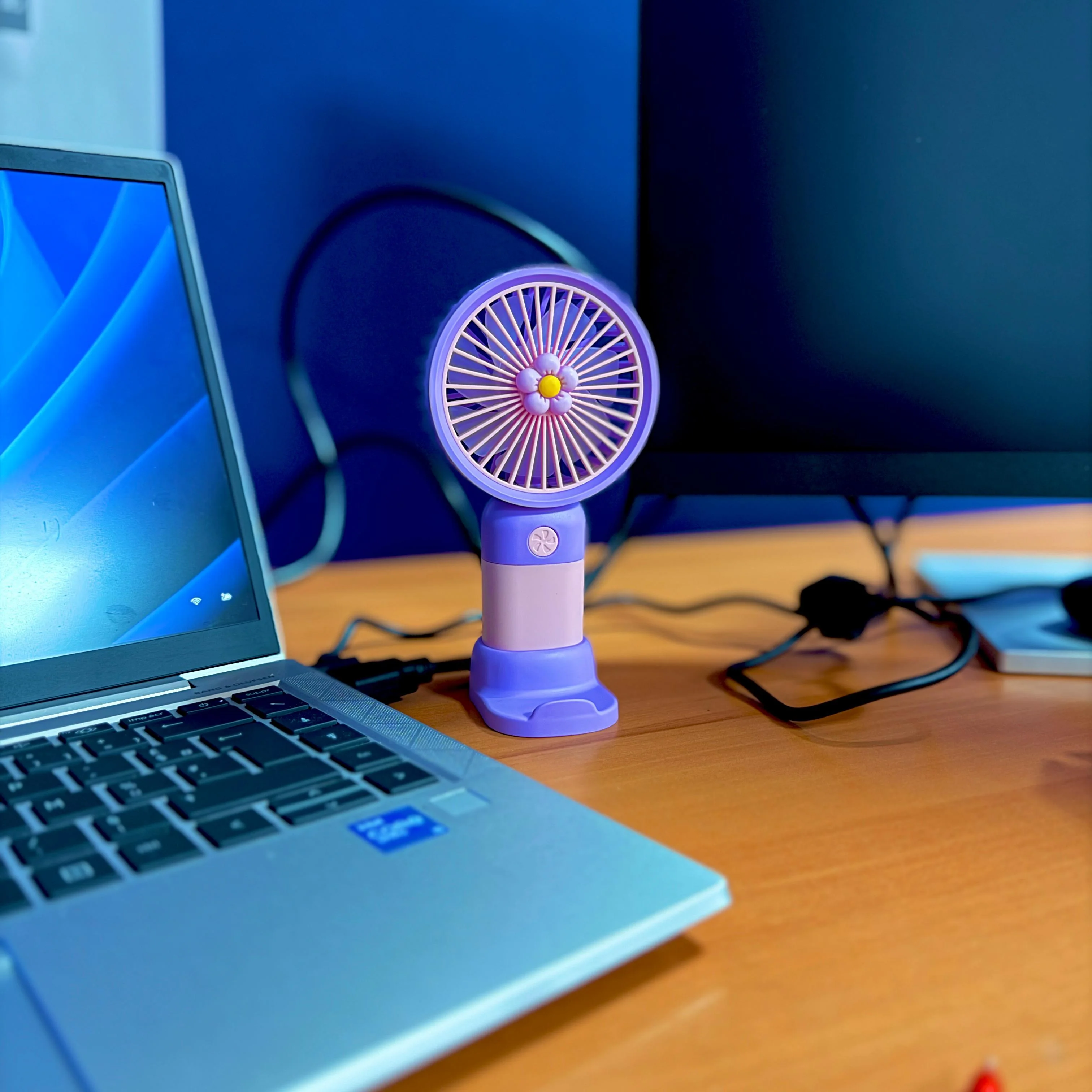 مروحة التبريد المحمولة