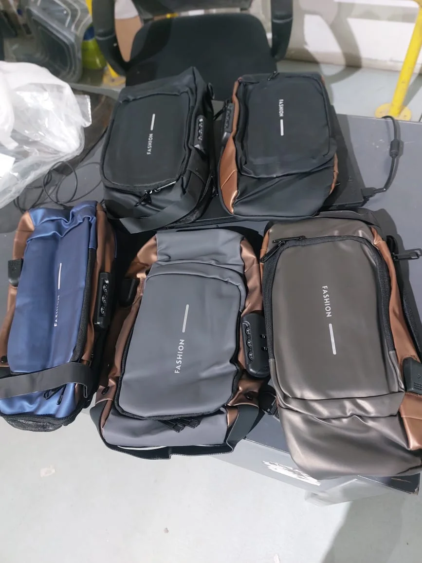 • شنطة الترند ضد السرقة