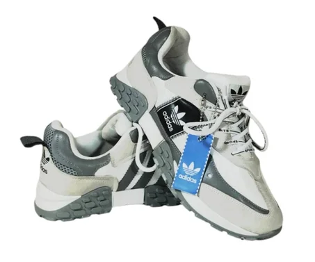 حداء  كلاسيكي وأنيقة بلمسة عصرية