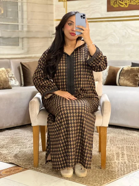 ✨جلابة كارو 💖 موديل مغربي أصيل 🇲🇦 بلمسة فلسطينية🇵🇸 يجمع بين الدفئ والأناقة الخالدة! 🌟