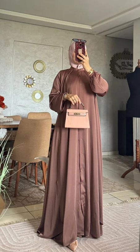 عباية توب كريب : عباية العيد ، أناقة لا مثيل لها بألوان ساحرة !