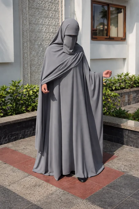 ✨ عباية شرعية كاملة بـ 3 قطع (عباية + نقاب + فولار) توب كريب جودة عالية 💥