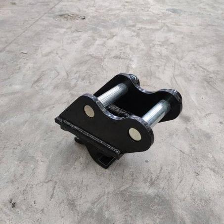 Quick Hitch: Attachment for TYPHON Mini Excavators USA