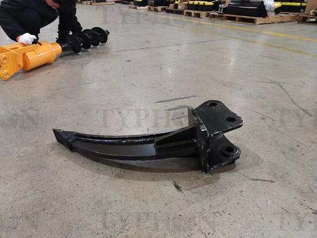2.5 Ton Mini Excavator Attachment Ripper Single Shank TYPHON Digger Attachment