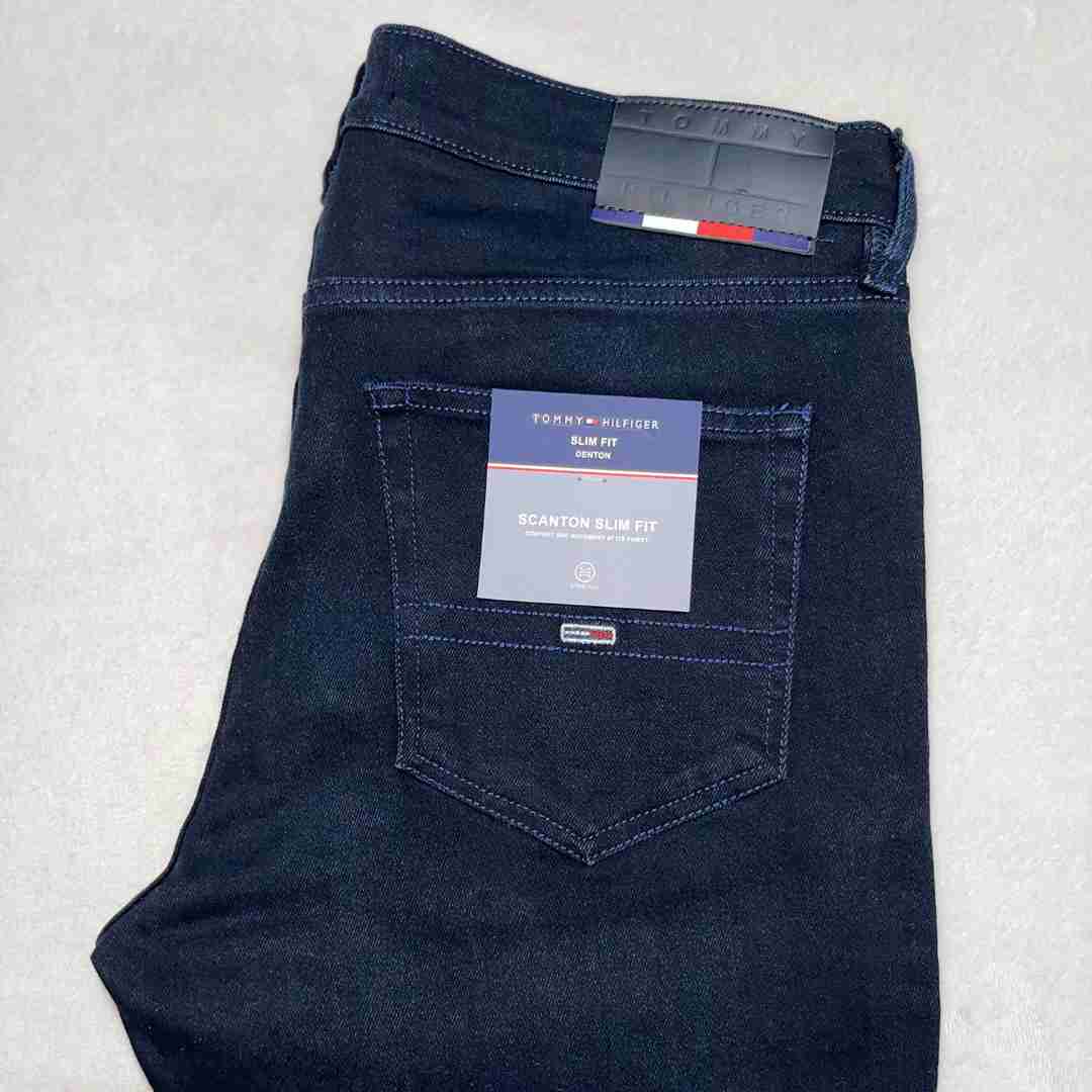 Tomy Bleu Slim
