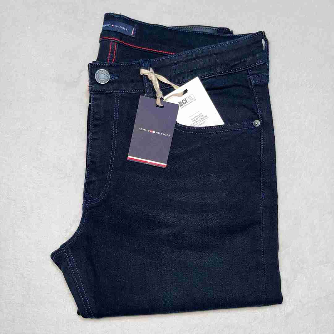 Tomy Bleu Slim