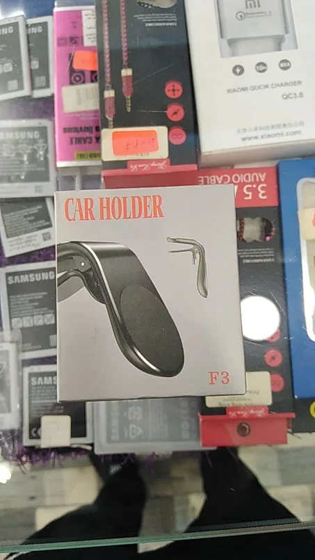 حامل مغناطيسي للسيارة