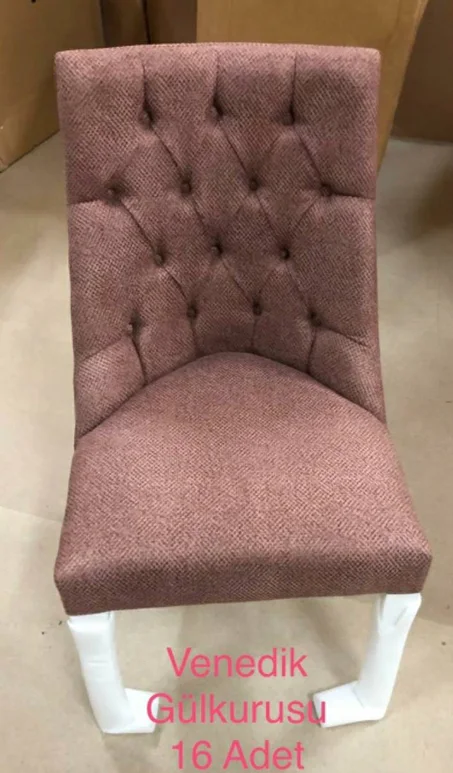 chaises