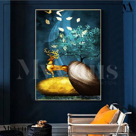 Cerf et de l'arbre sur la falaise