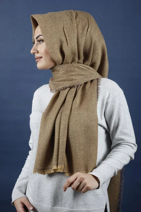 شال بوكليه بني نسائي