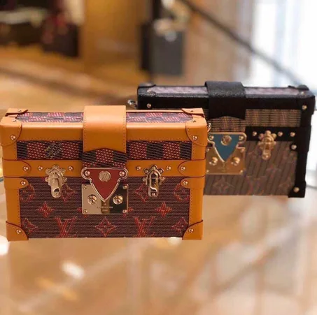 SAC PETITE MALLE Louis Vuitton