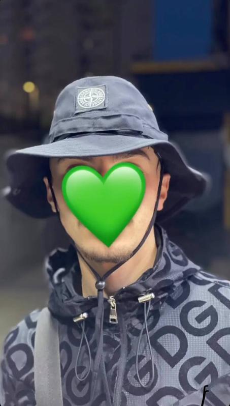 Chapeau stone islande