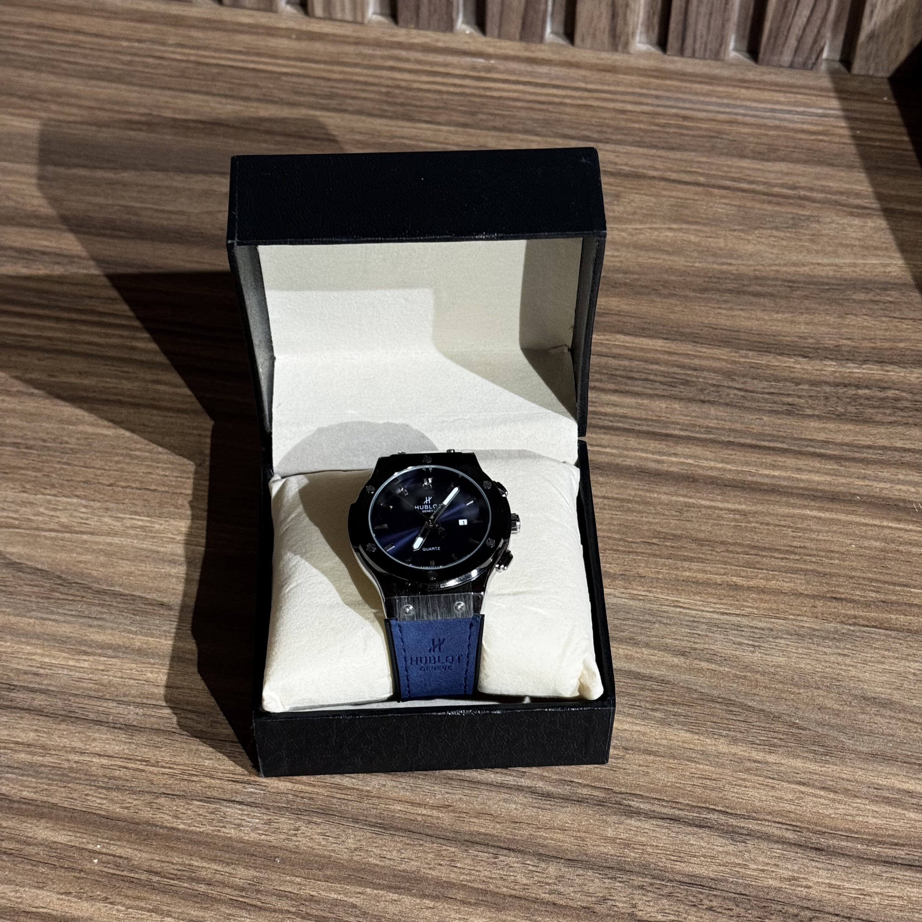 Hublot boite  simple