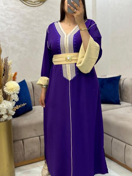 قُــــفطان كرناج بالطرز والعقاد