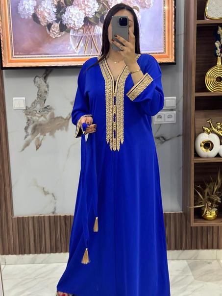 قفطان فخم و رائع بالطرز و العقادي