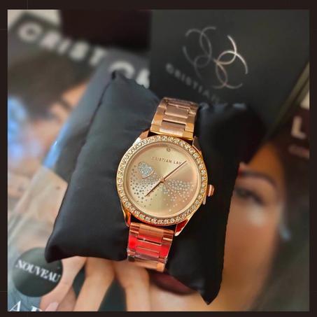 ساعة نسائية من كريستيان لاي ❤️