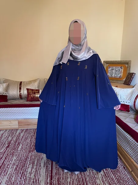 عباية دوبل كلوش فاخرة مزينة بالعقيق - تصميم أنيق ومريح