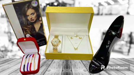 عرض ساعة عالية الجودة+ أنصمبل فراشة + عطر رائع + خيط أنيق