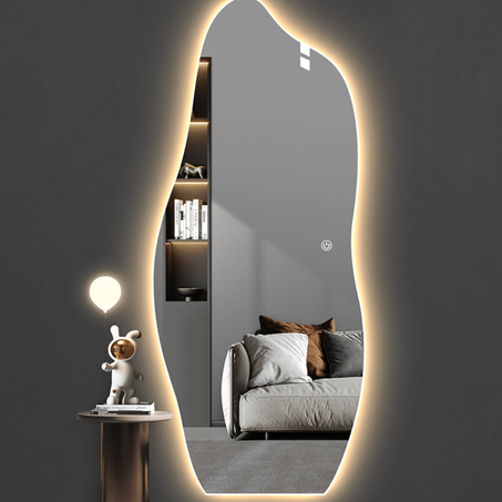 مرآة ديكور بإضاءة بتصميم مميز