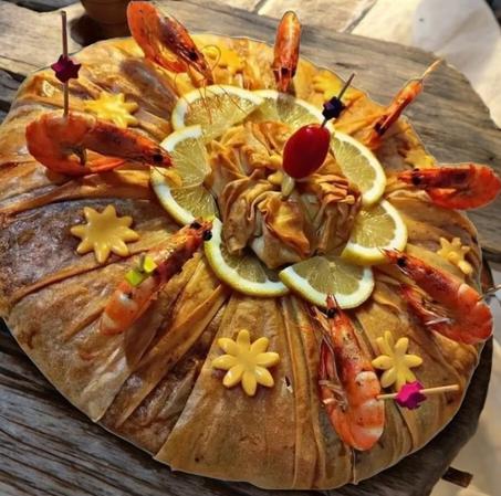 بسطيلة فواكه البحر دائرية