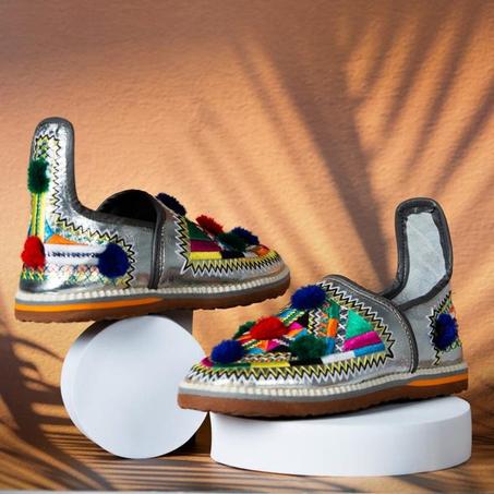 Idoukan Original – La babouche traditionnelle de Tafraout