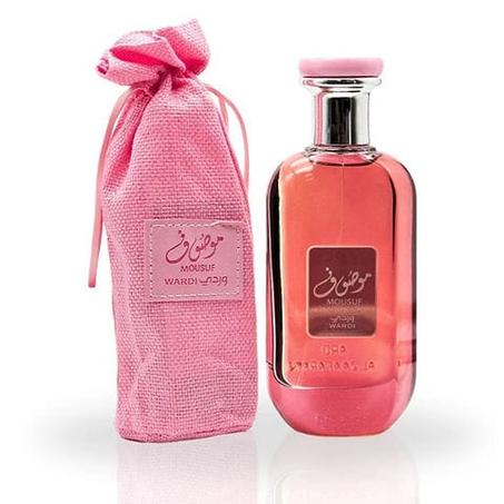 عطر موصوف الوردي النسائي