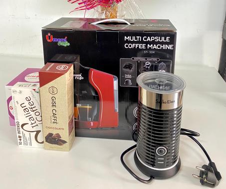 بكج ماكنة يومور مع خفاقة حليب تعمل على البارد والساخن مع 3 علب كبسولات