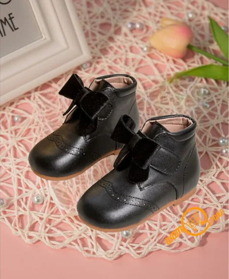 جزمة برقبة طويلة مزخرف بقوس قص مجوف بنات