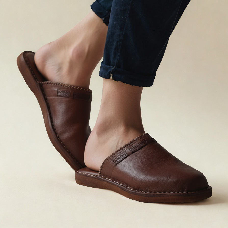 بلغة رجالية مصنوعة يدويا من الجلد الأصيل