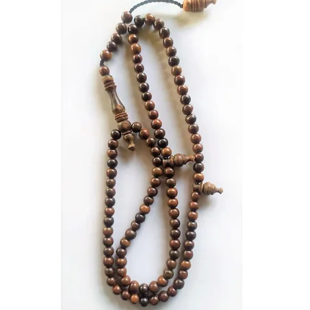 Chapelet de prière Tasbih  fait main en bois d'oud kmari