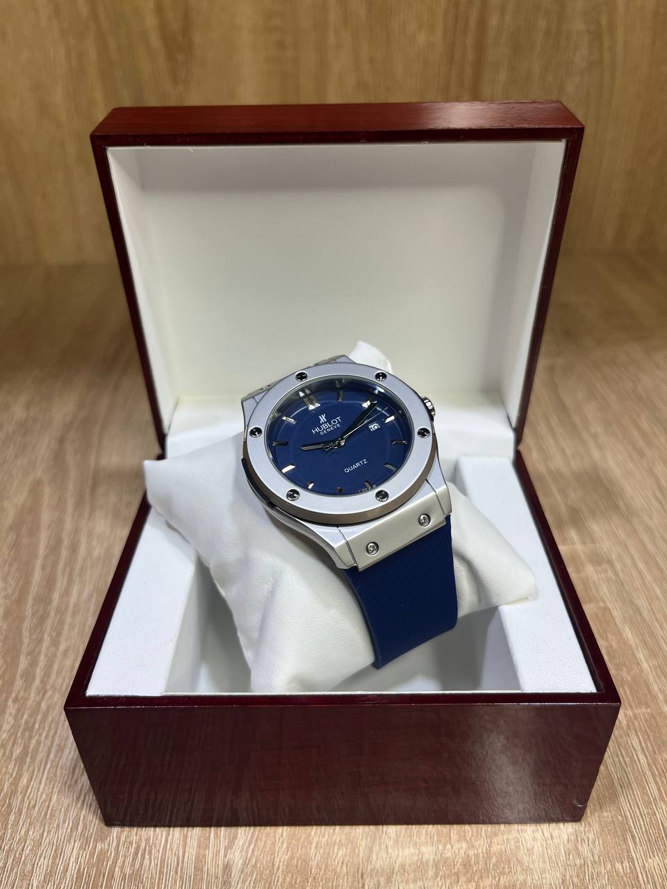 Hublot bleu silicone