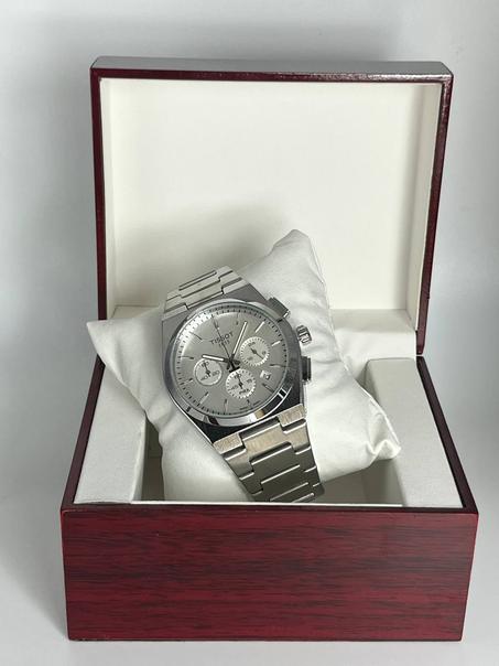 Tissot Chronograph silver tableau Blanc