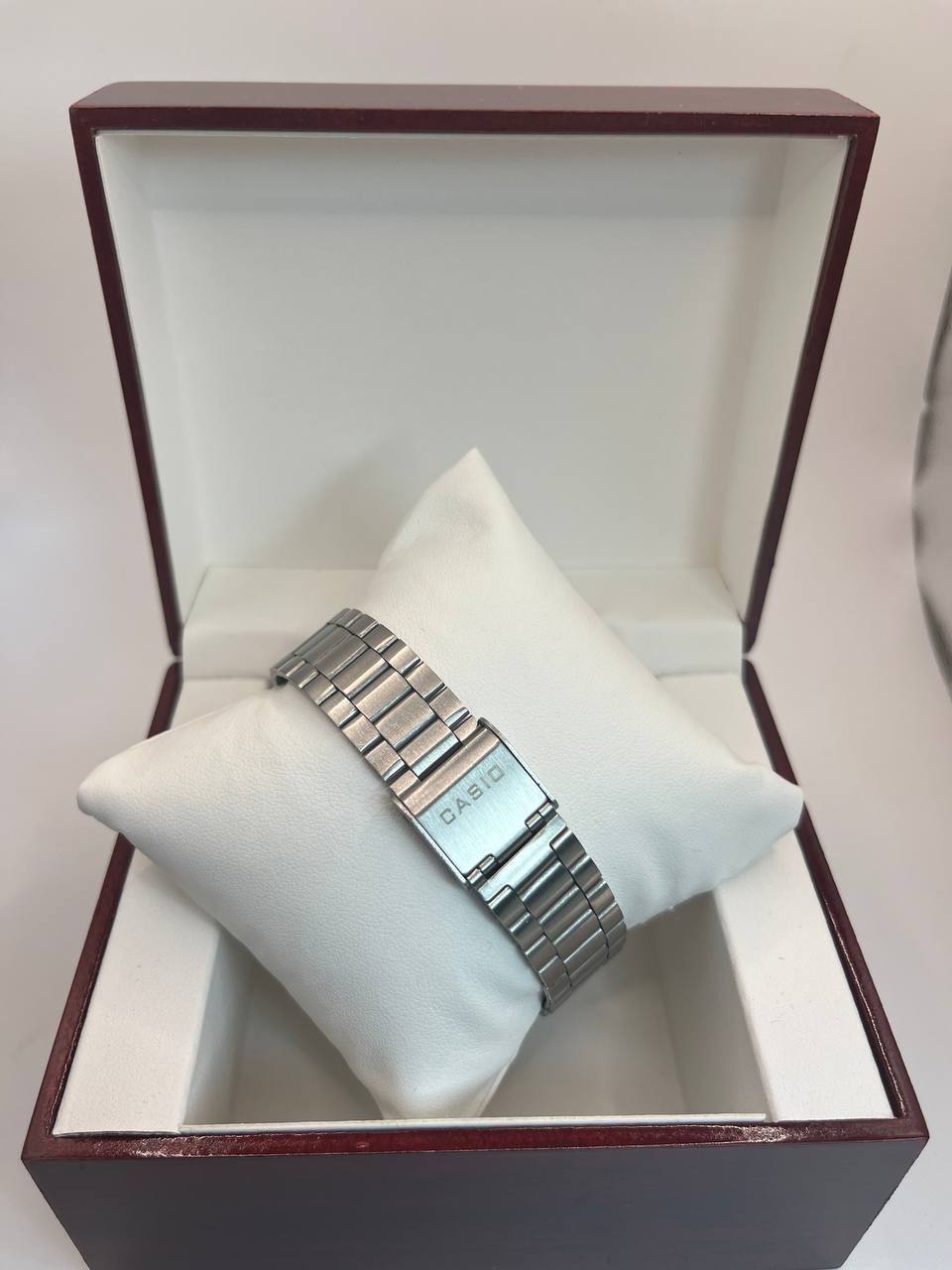 CASIO QUARTZ silver tableau bleu ciel