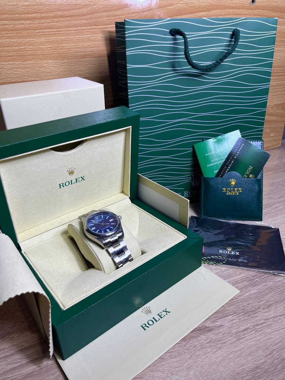 ROLEX Oyster Tableau Bleu