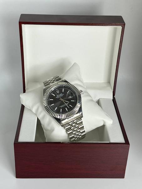 Rolex Oyster Silver Tableau Noir