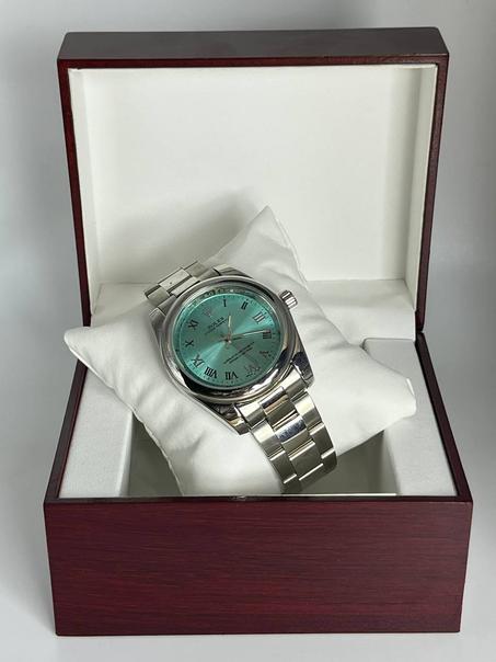 ROLEX Oyster Tableau Vert Clair