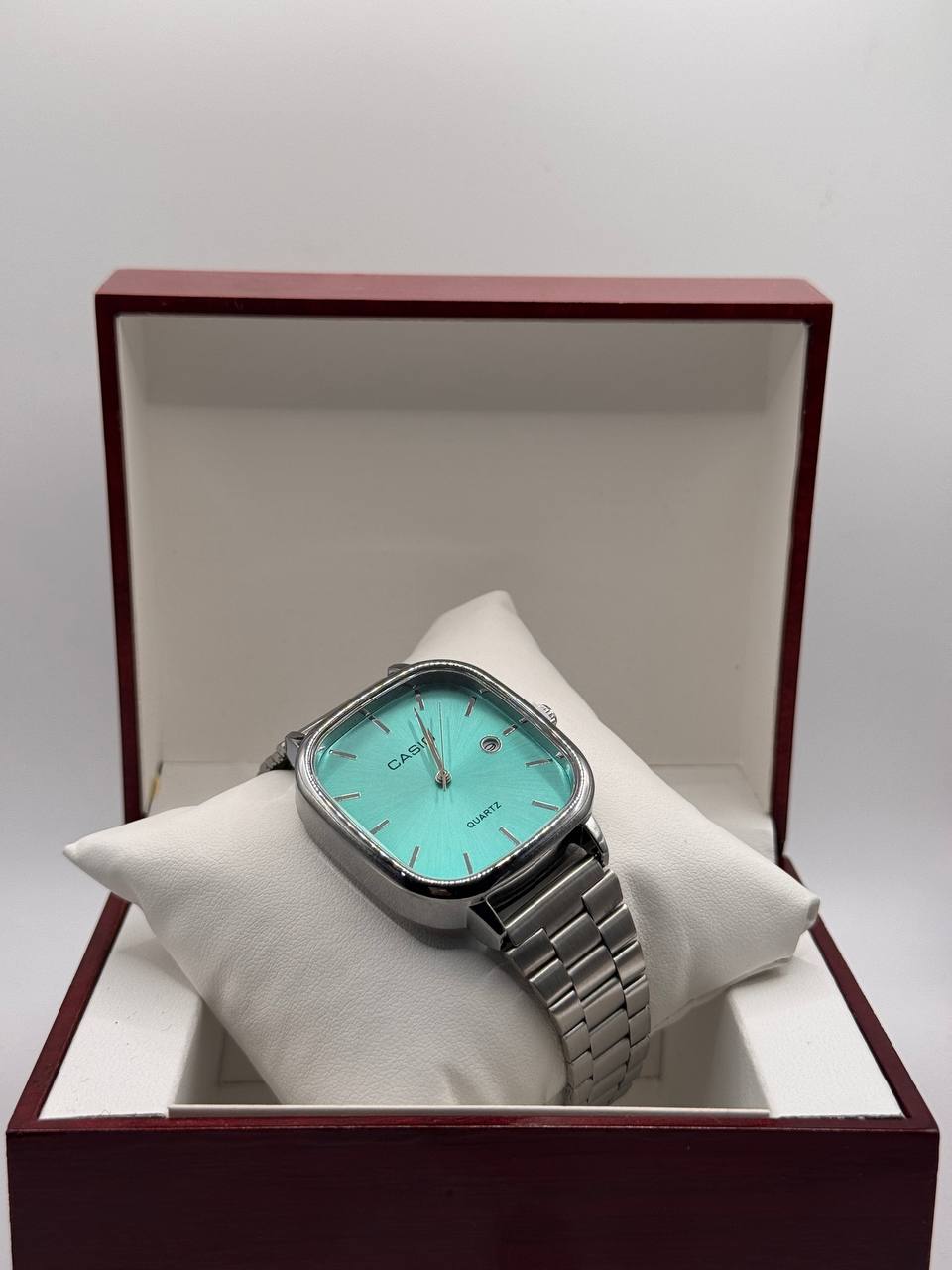 CASIO QUARTZ silver tableau bleu ciel