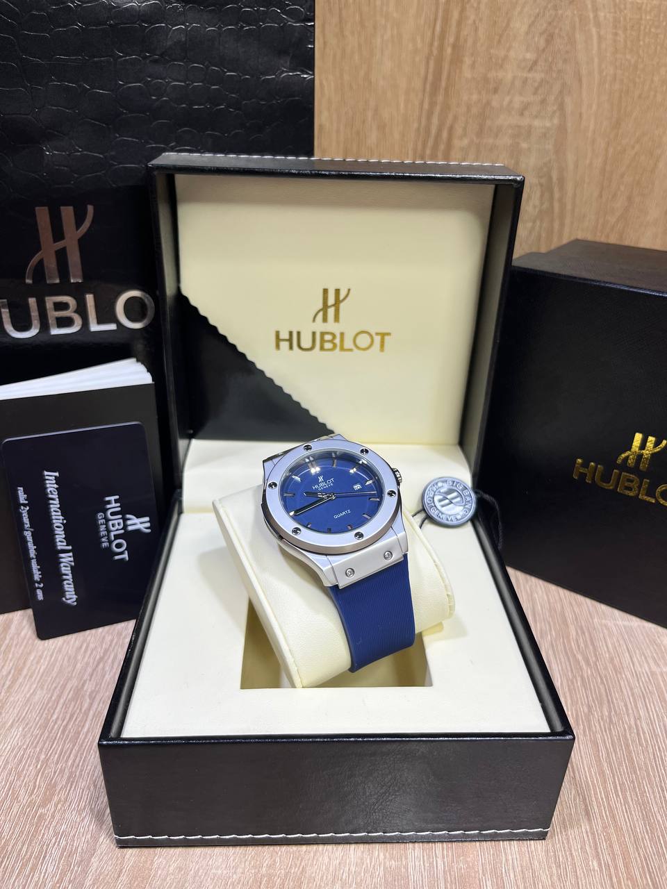 Hublot bleu silicone