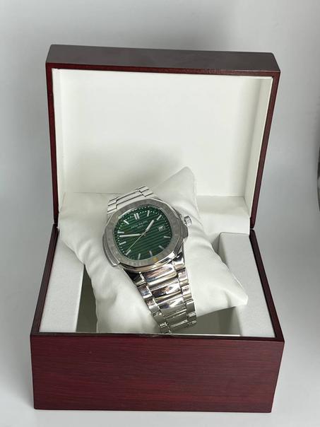 Patek Philippe Silver Tableau Vert