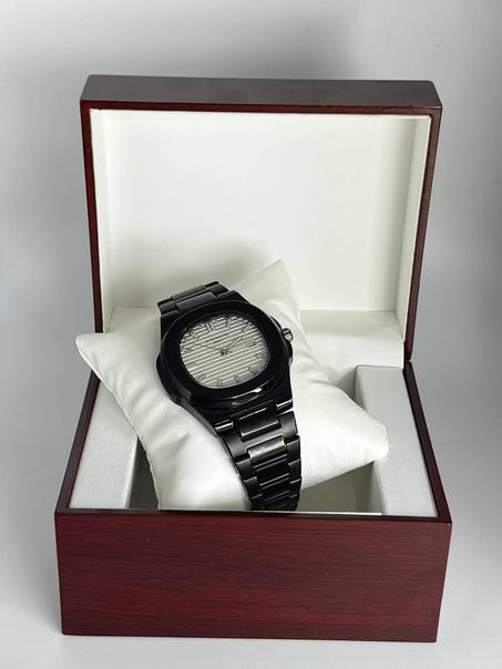Patek Philippe Noir Tableau Blanc