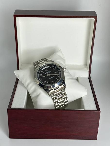 ROLEX Arabic Tableau Noir