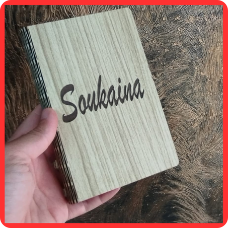 مذكرة خشبية مخصصة بالاسم مع مسطرة على شكل قطة ضريفة