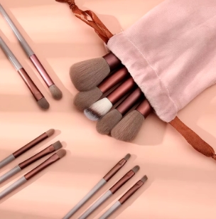 Ensemble de pinceaux de maquillage doux pour femmes