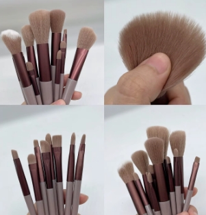 Ensemble de pinceaux de maquillage doux pour femmes