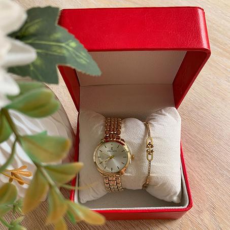 ساعة نسائية مع براسلي كهدية 🎁