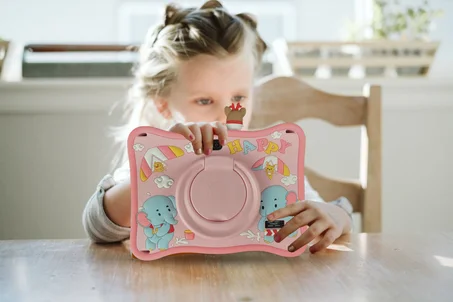 Découvrez un monde de plaisir et d'éducation avec la tablette Tab 5 Kids.!