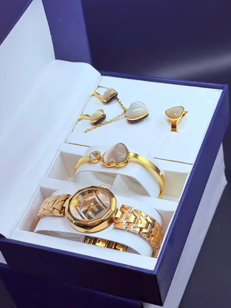 chic ensembl:e de bijoux pour femme (6) (copy)