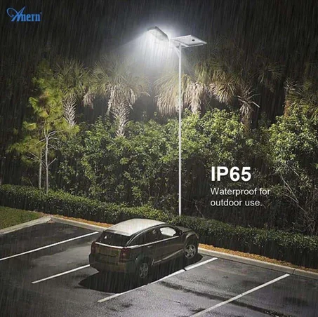 Poteau d'éclairage public solaire de 4 m plus lampadaire 600W