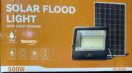 projecteur solaire 500W, éclairage extérieur et intérieure solaire MOO1