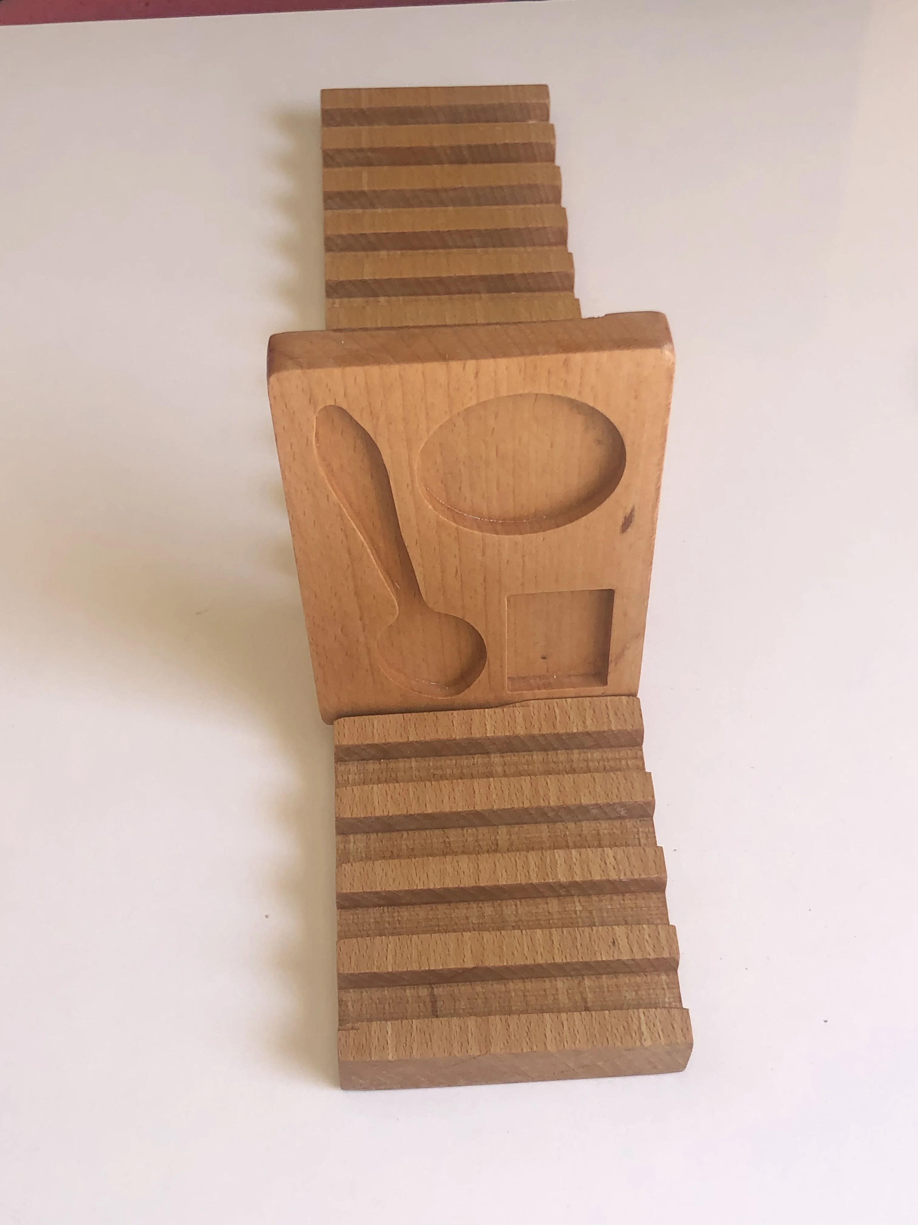 SOUS TASSE EN BOIS ( اقل عدد 10 )